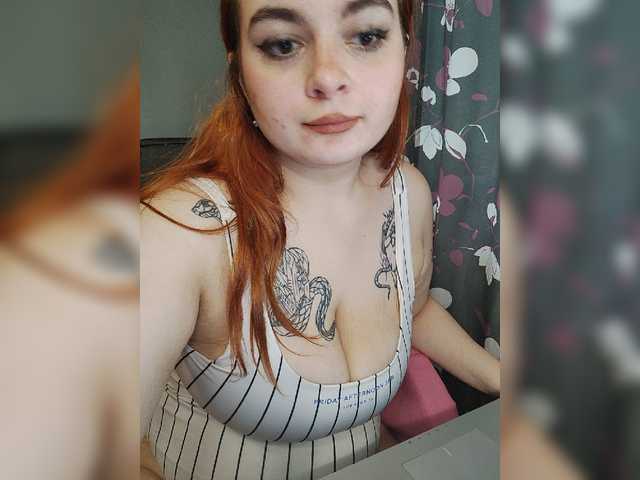 Fotky BBWMarcy Heya everyone ) My pvt is open) Let's fuck my pussy and cum together ) 5tk hard vibe make me cum so soon