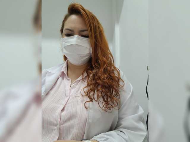 Fotky Doctora-Danna At office... between patients fuck me...have DILDOS here..we can to do ALL MY MENU LOVENSE INTO MY PUSSY* Let's fuck harder