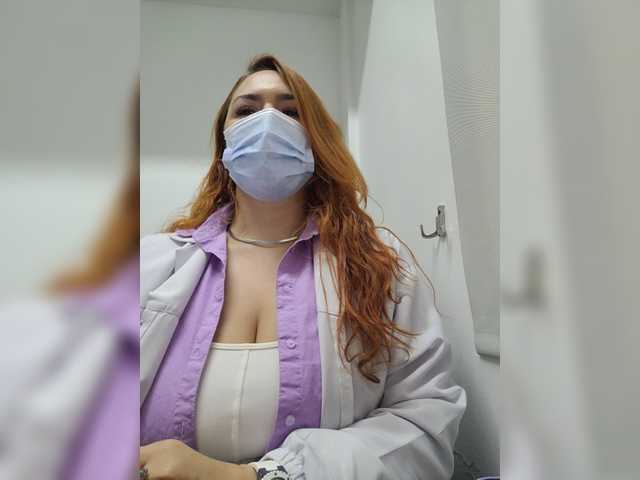 Fotky Doctora-Danna Iam doctor... working in hospital... look my rate tips.... between patient we will do all....Let's fuck harder