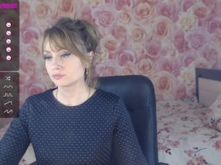 Fotky RrredQueen cam in private. I like Special commands of lovense